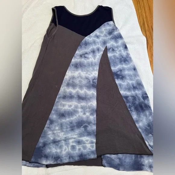 Block Color/Pattern Sundress - Picture 2 of 5